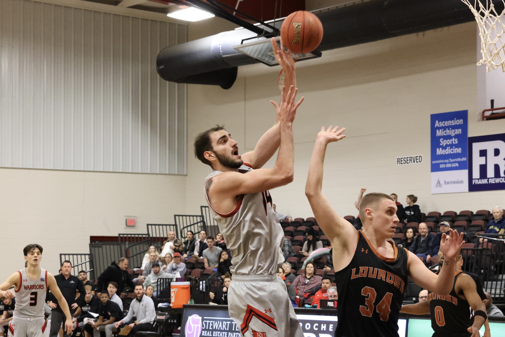 (Noah Peterson/RU Athletics)
