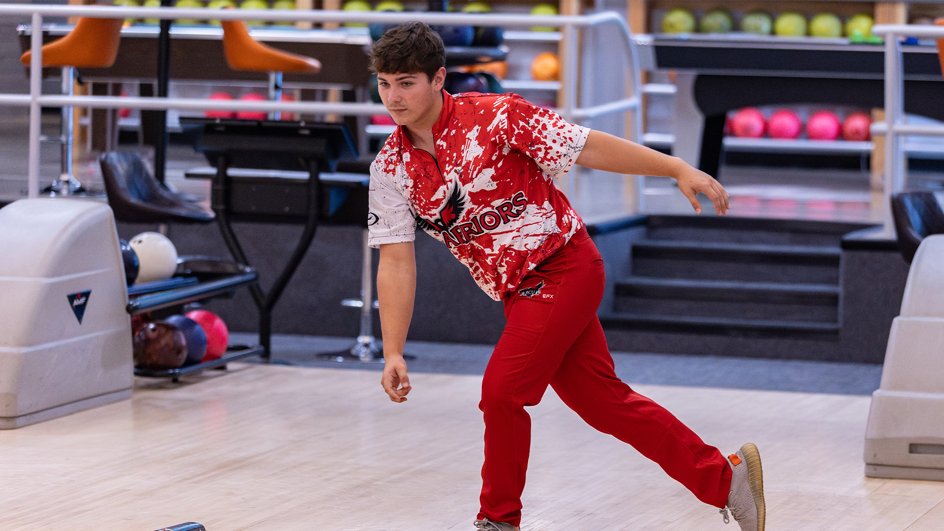Men's Bowling competes at the Midwest Collegiate Classic