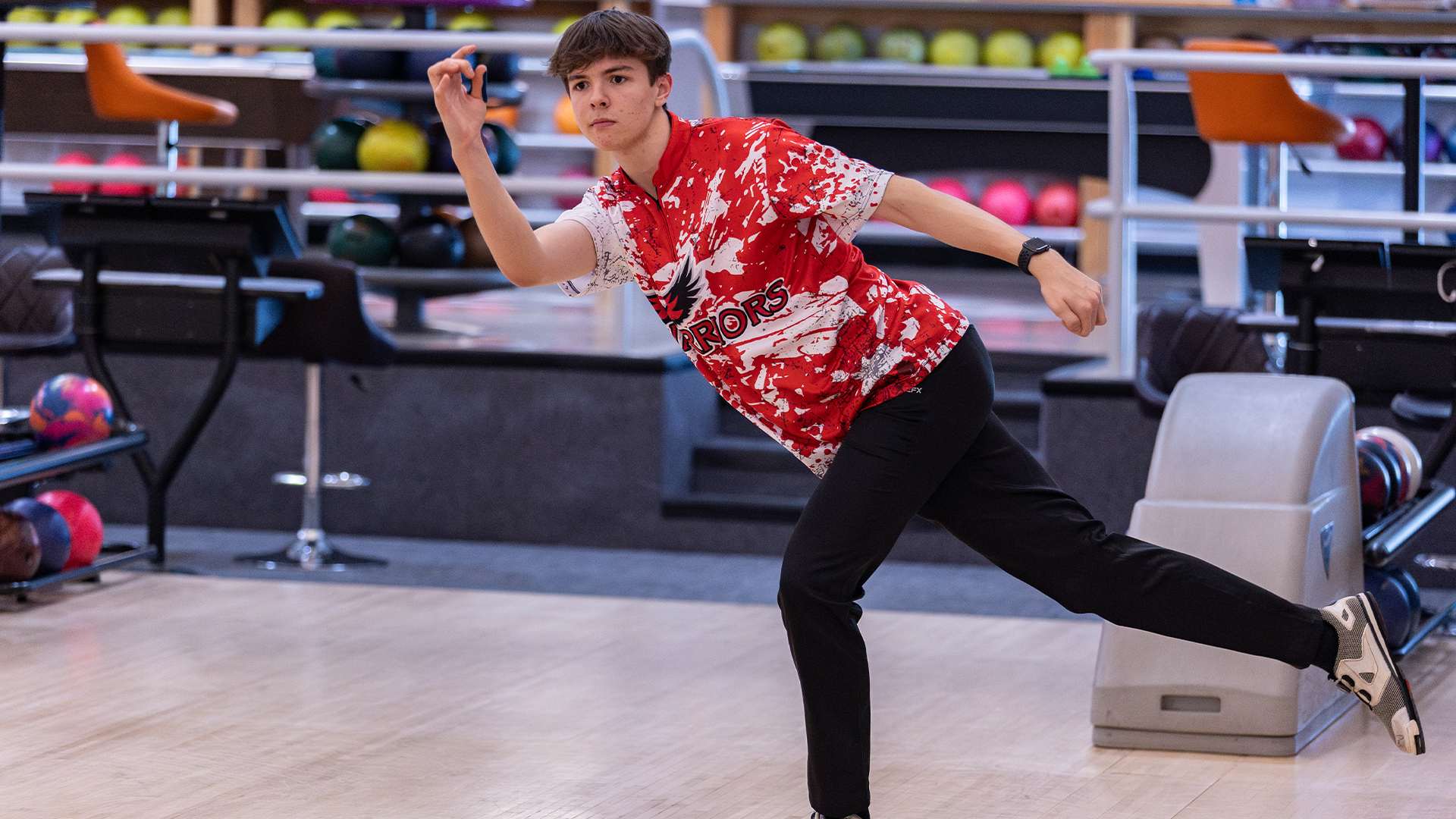Men's Bowling competes at the Midwest Collegiate Championships