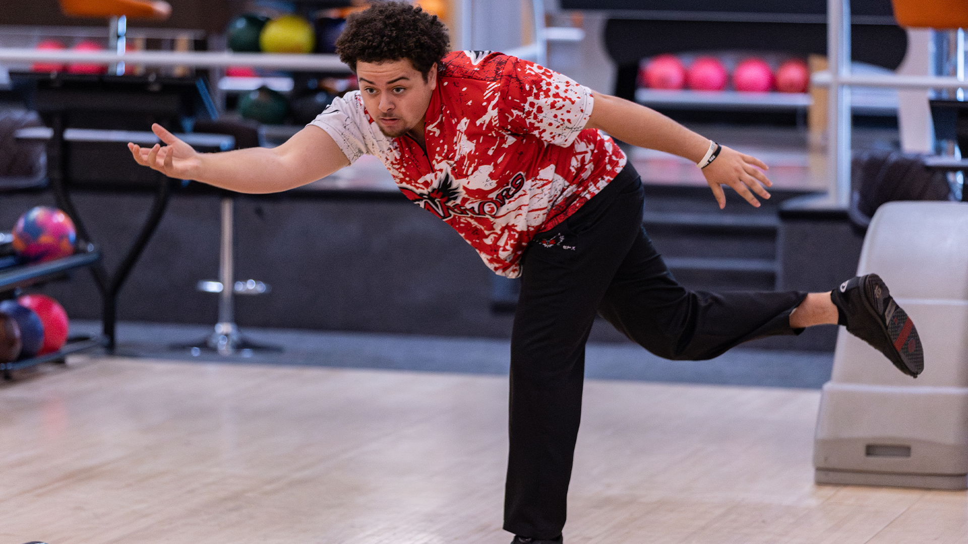 Men's Bowling places 7th at American Heartland #1
